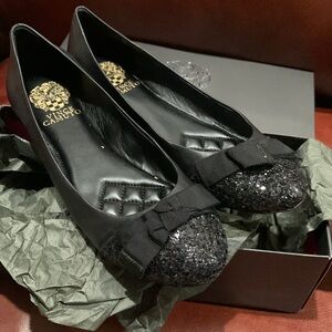 Black Vince Camuto ballet flats